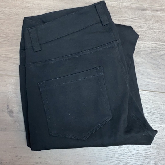 Andrew Marc Black Slim Work/Career Pants NWOT 6 - Picture 2 of 4